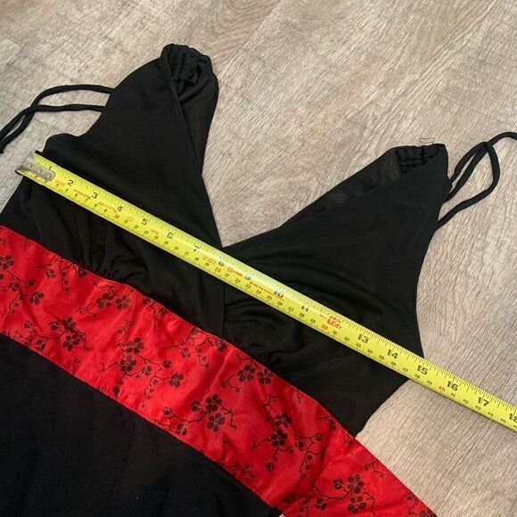 Vintage Up Front Y2K Black Asymmetrical Red Dress Medium Wrap - Picture 6 of 8